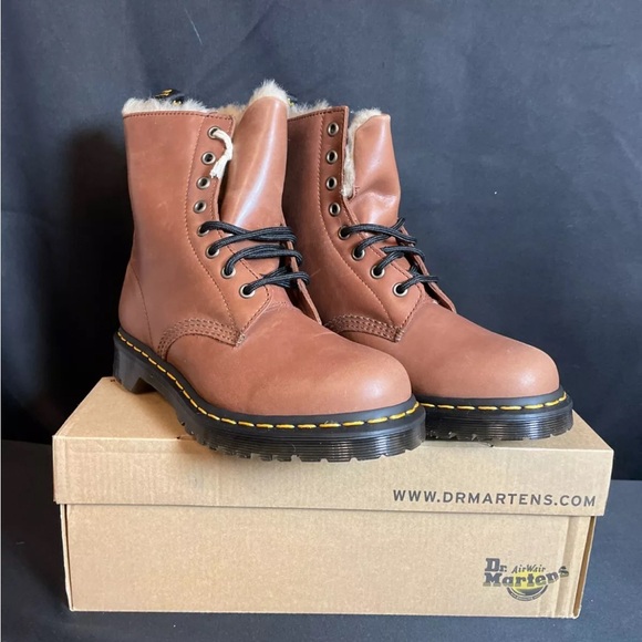 Dr Martens - Picture 1 of 8